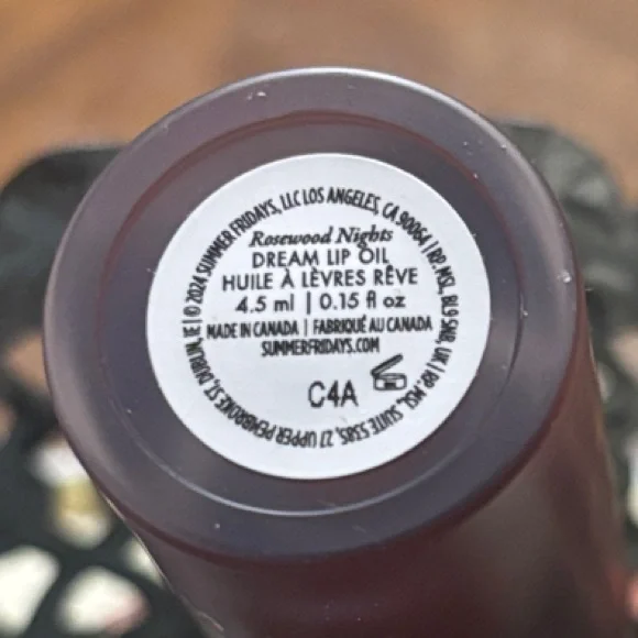 Summer Fridays Lip Oil in Deep Rosewood - Picture 4 of 8